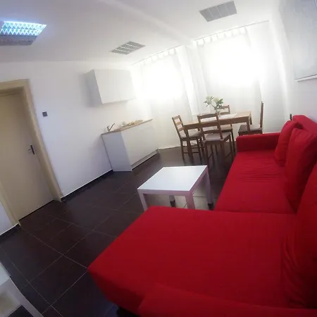 Center Duplex In Green Appartement