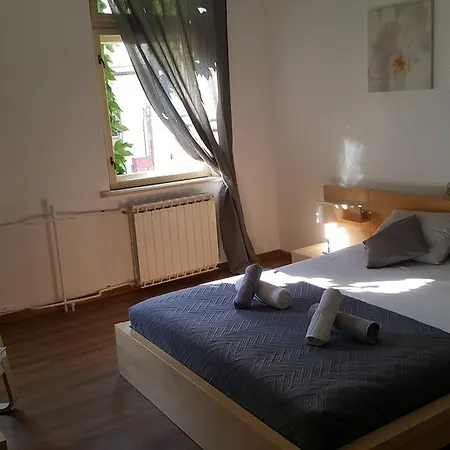 Apartament Center Duplex In Green